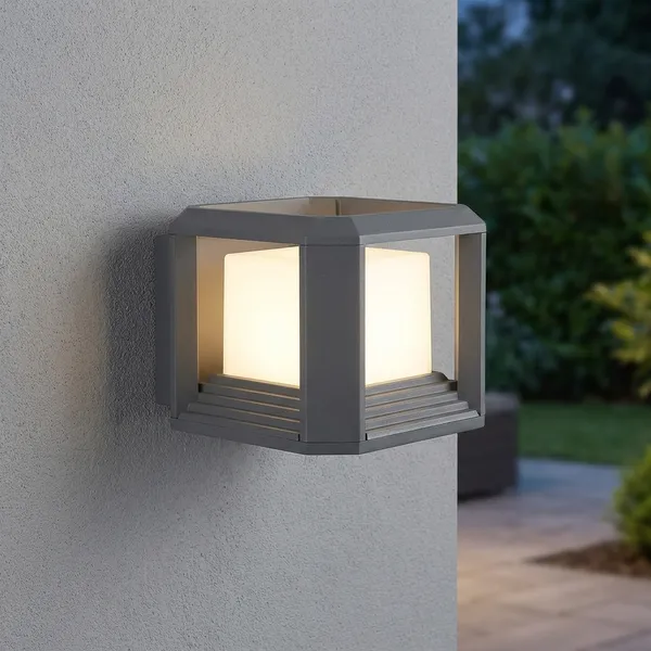 Silver_And_White_Square_Gate_Aluminium_Lighting_And_Luminaries_For_Outdoor_Purpose
