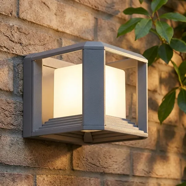 Silver_And_White_Square_Gate_Aluminium_Lighting_And_Luminaries_For_Outdoor_Purpose