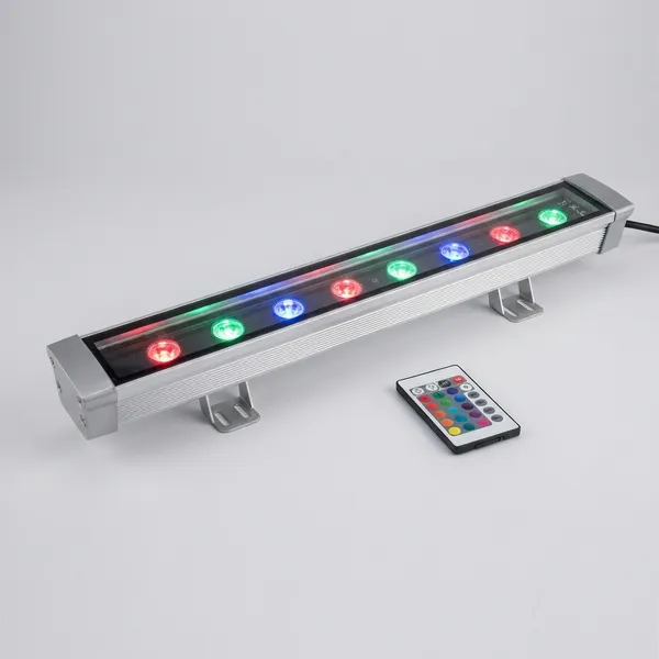 Black_And_Silver_36W_Rgb_Wall_Washers_Aluminium_Lighting_And_Luminaries_For_Outdoor_Purpose