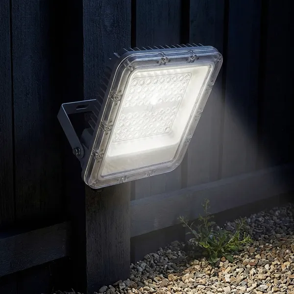 Silver_30W_Led_Dob_Flood_Aluminium_Lighting_And_Luminaries_For_Outdoor_Purpose