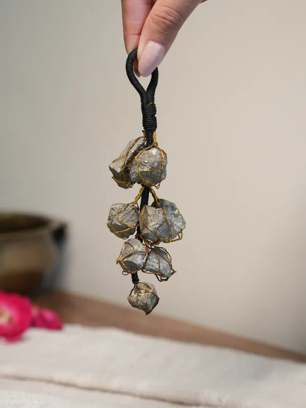 Pyrite_Hanging