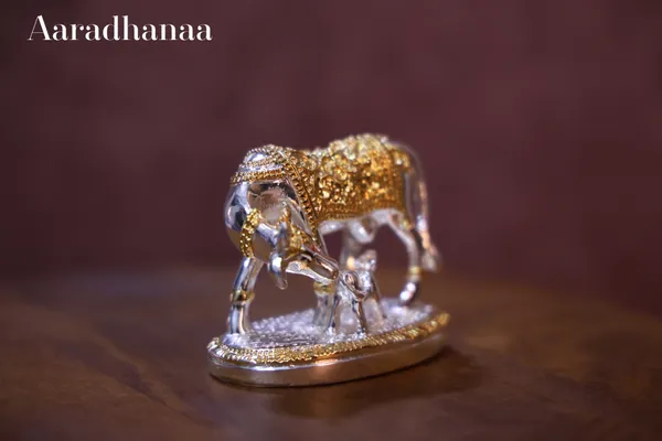 Gold_&_Silver_Plated_Kamdhenu_Cow_With_Calf_God_Idol