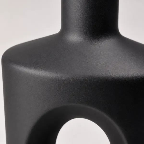 Modern_Arch_Hollow_Ceramic_Flower_Vase