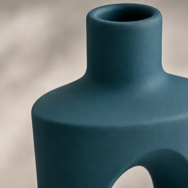 Modern_Arch_Hollow_Ceramic_Flower_Vase