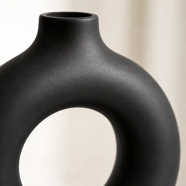 Modern_Donut_Ceramic_Flower_Vase