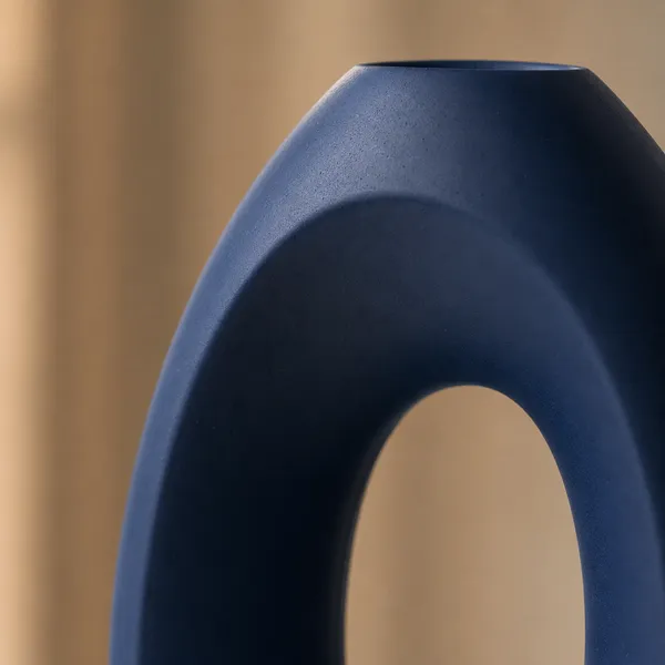 Modern_Hollow_Oval_Ceramic_Flower_Vase