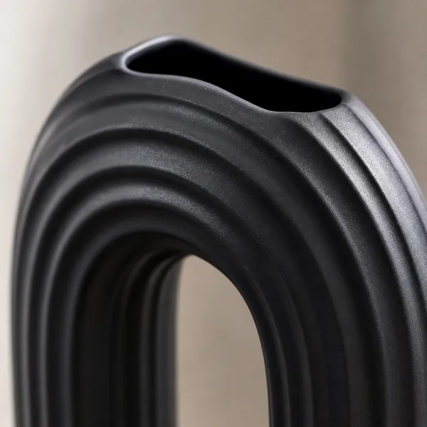 Modern_Ripple_Ceramic_Flower_Vase