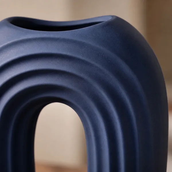 Modern_Ripple_Ceramic_Flower_Vase