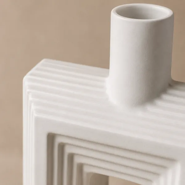 Ribbed_Hollow_Ceramic_Flower_Vase