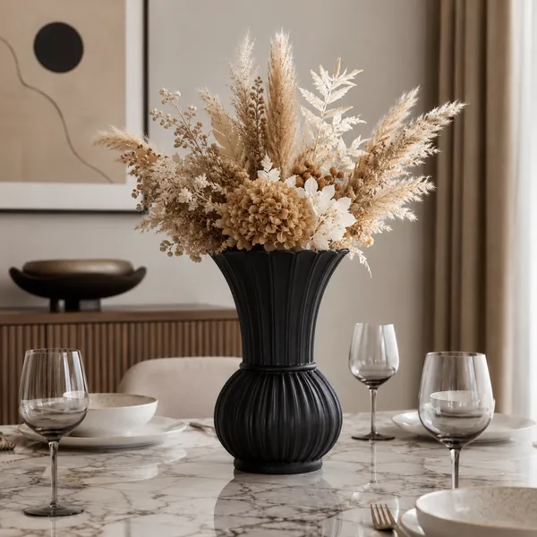 Scalloped_Ribbed_Ceramic_Flower_Vase