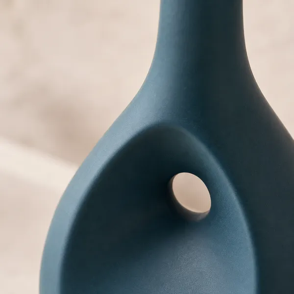 Modern_Teardrop_Hollow_Ceramic_Flower_Vase