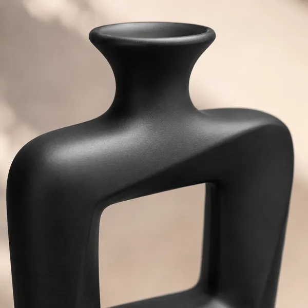 Modern_Twist_Hollow_Ceramic_Flower_Vase