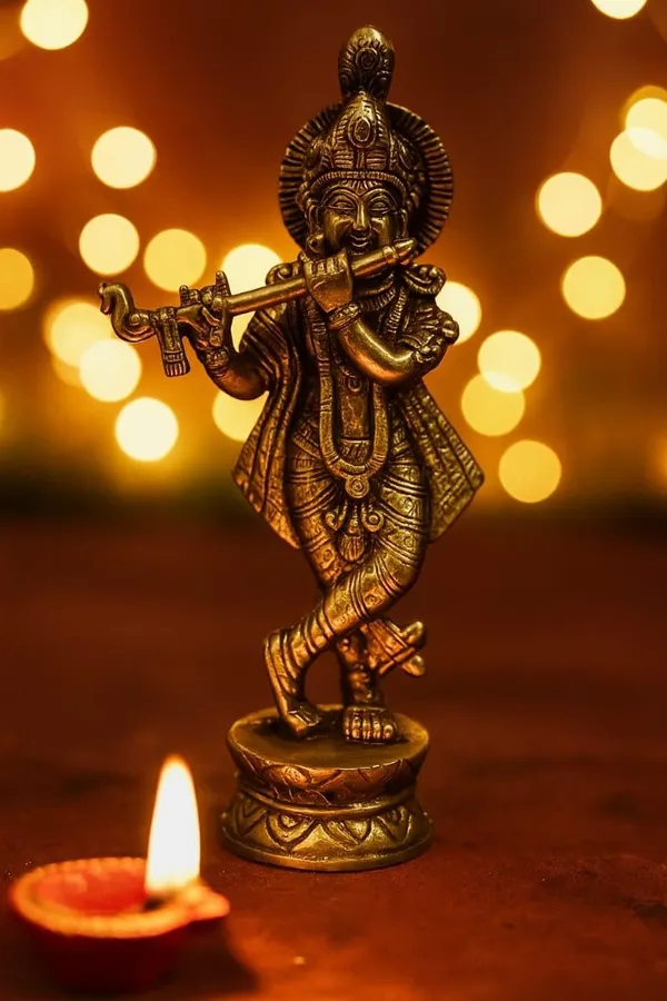 Shubh_Aura_100%_Brass_natural_Golden_Traditional_Hindu_Religious_Krishna_Figurine