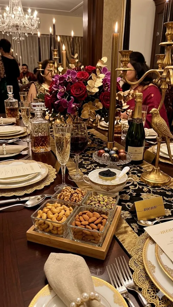 Shubhaura_Snack_platter_with_4_premium_square_glass_bowl_&_premium_acasia_wooden_tray_to_serve_Tiramisu_or_snacks