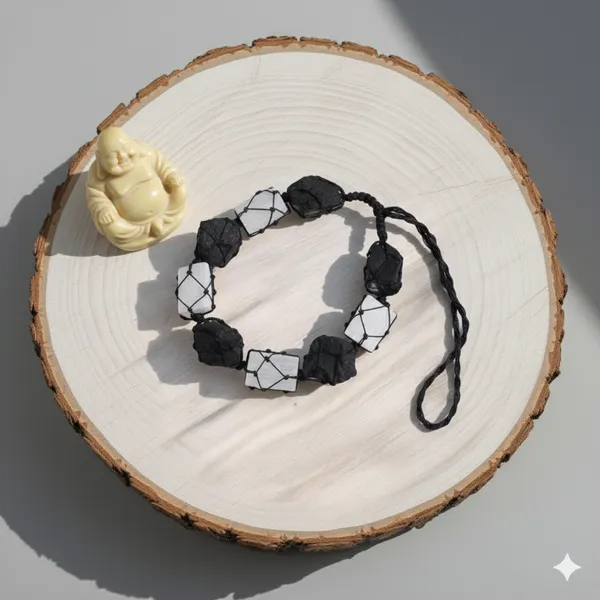 Black_And_White_Natural_Crystal_Hanging_For_Everyone