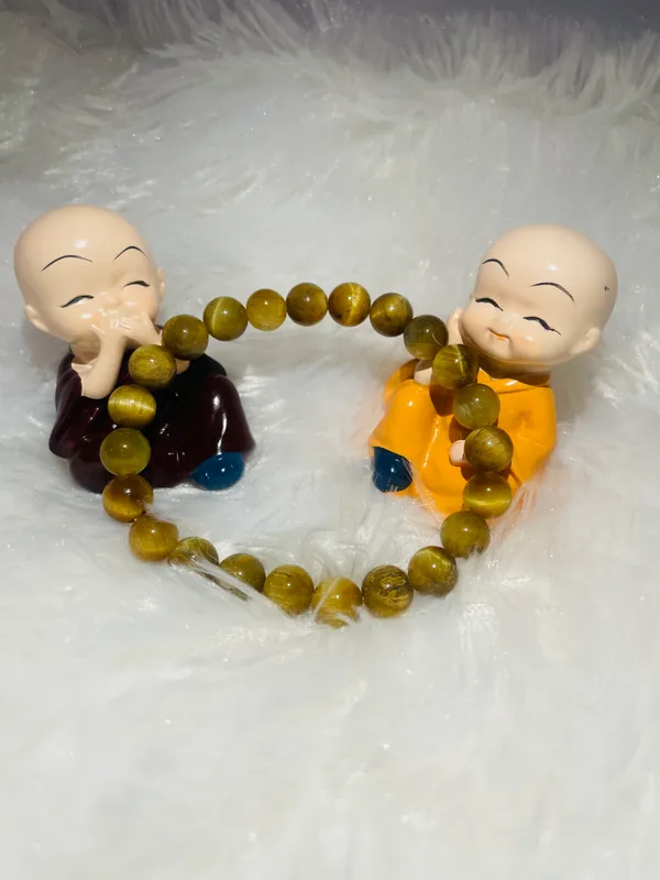 Yellow_Brown_Shade_Natural_Crystal_Bracelet_For_Everyone