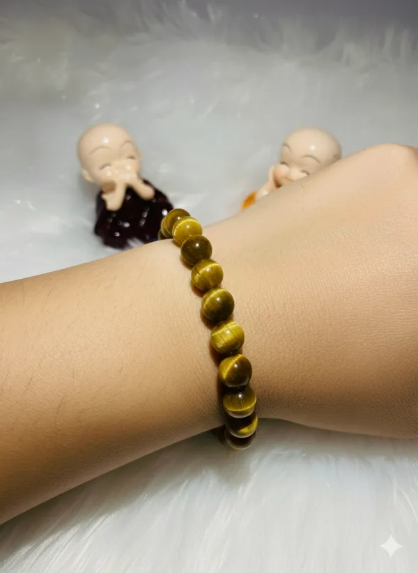 Yellow_Brown_Shade_Natural_Crystal_Bracelet_For_Everyone