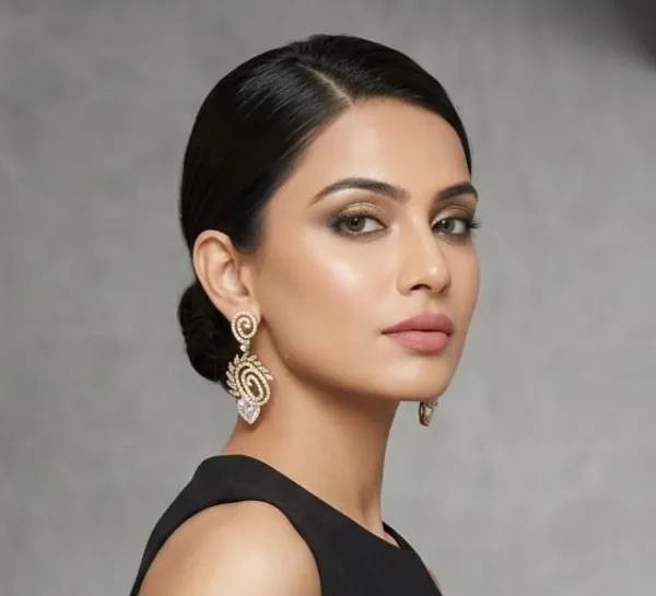 Dazzling_AD_White_Winged_Statement_Earrings_�_Rhodium_Gold_Plated_American_Diamond_Chandelier_Drops_for_Parties