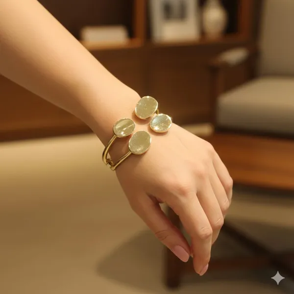 Golden_Stainless_Steel_Premium_Heavy_Bracelet_For_Women