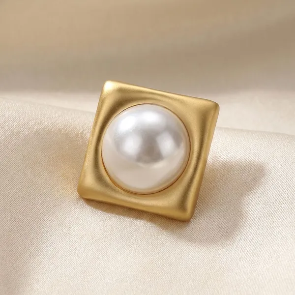 Golden_Copper_Premium_Pearl_Glory_Earrings_For_Women