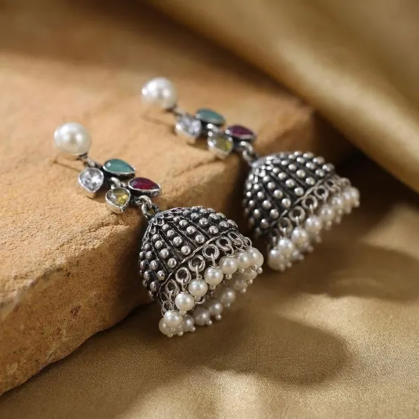 Silver_Brass_Premium_Textured_Jhumka_For_Women