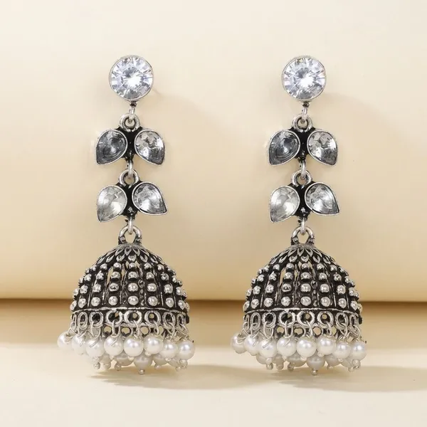 Silver_Brass_Premium_Leaf_Textured_Oxidised_Jhumka_For_Women