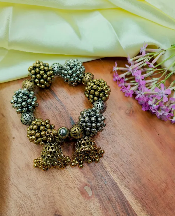 Golden_Alloy_Premium_German_Beads_Bracelet_For_Women