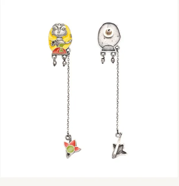 Yellow_Metal_Premium_Earrings_For_Women