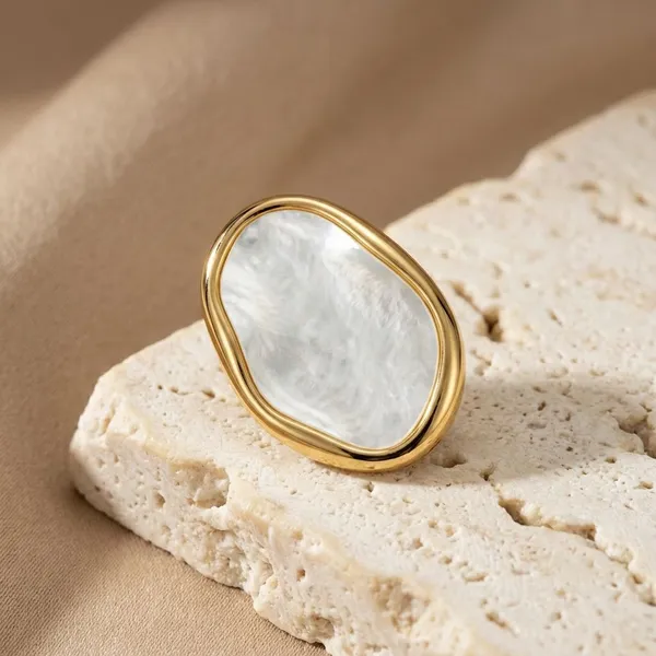 Golden_Metal_Premium_Marble_Finish_Earrings_For_Women