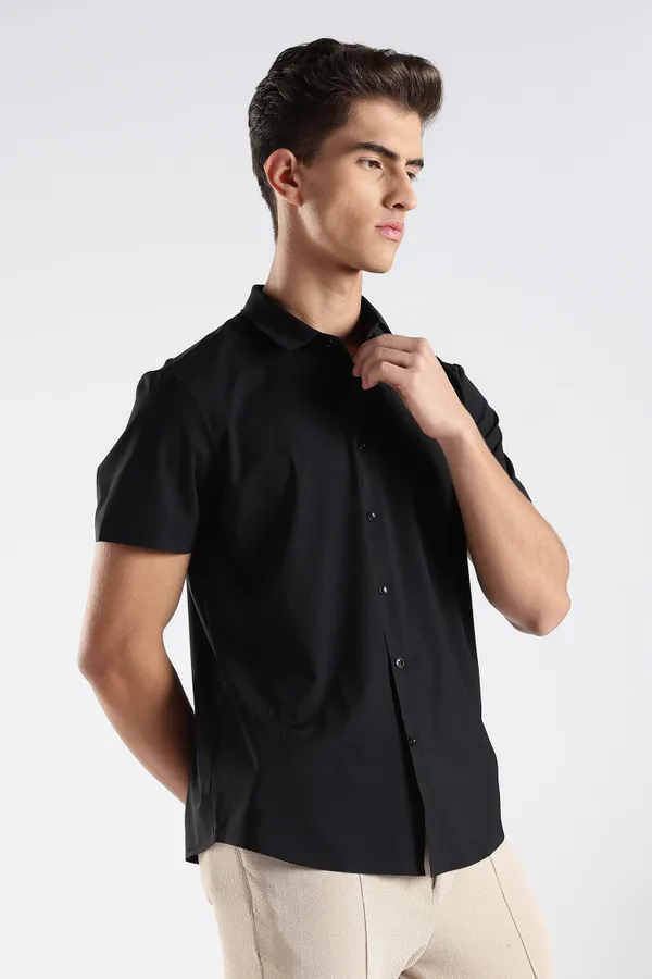 Black_Nylon_Spandex_Stitchless_Shirt_For_Men