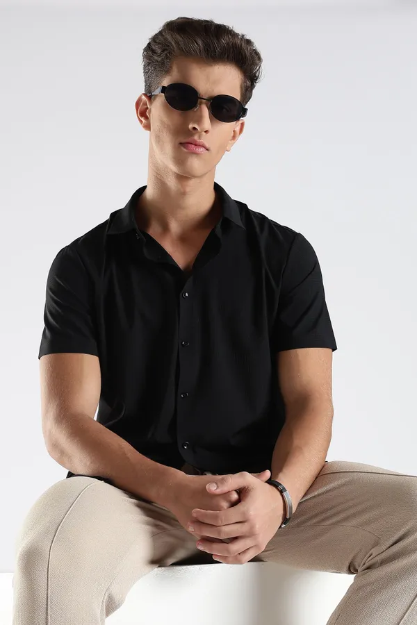 Black_Nylon_Spandex_Stitchless_Shirt_For_Men