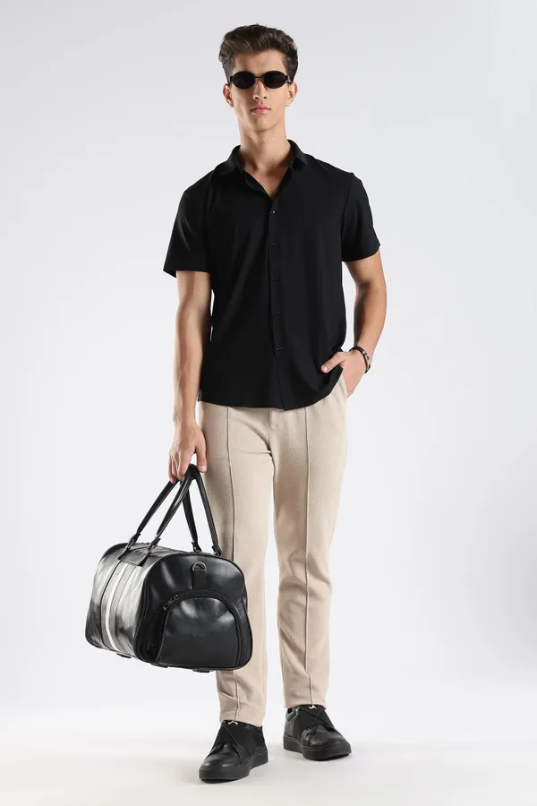 Black_Nylon_Spandex_Stitchless_Shirt_For_Men