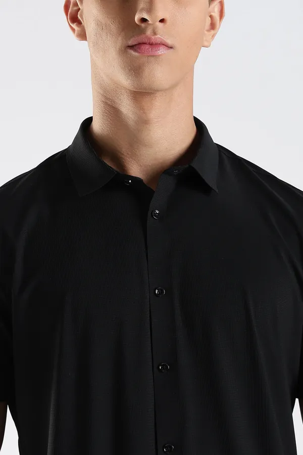 Black_Nylon_Spandex_Stitchless_Shirt_For_Men