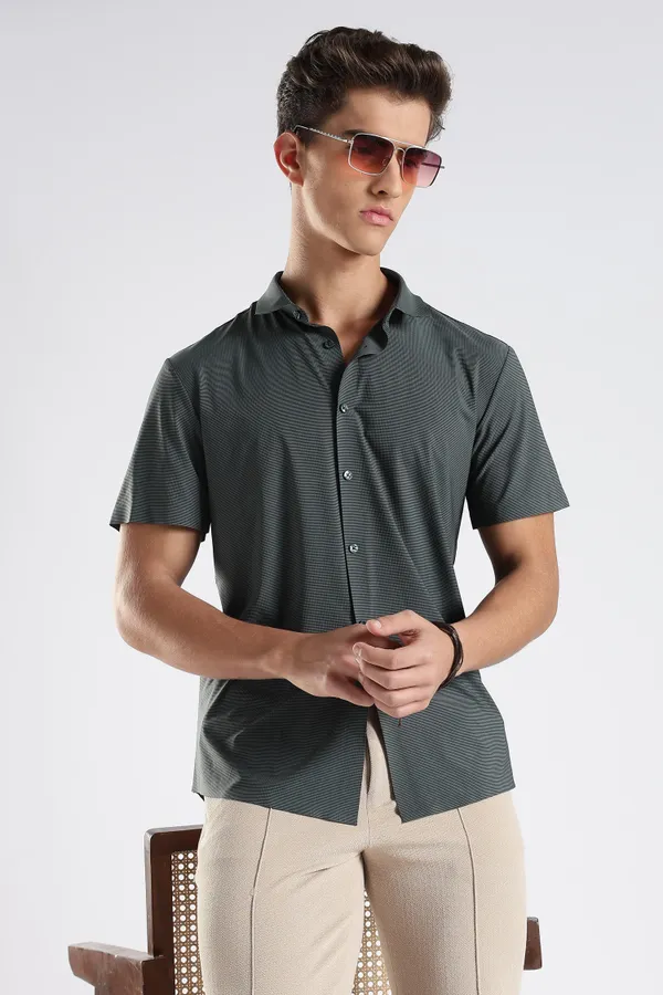 Dark_Green_Nylon_Spandex_Stitchless_Shirt_For_Men
