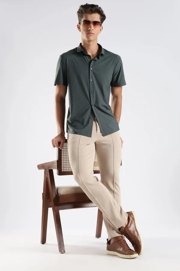 Dark_Green_Nylon_Spandex_Stitchless_Shirt_For_Men