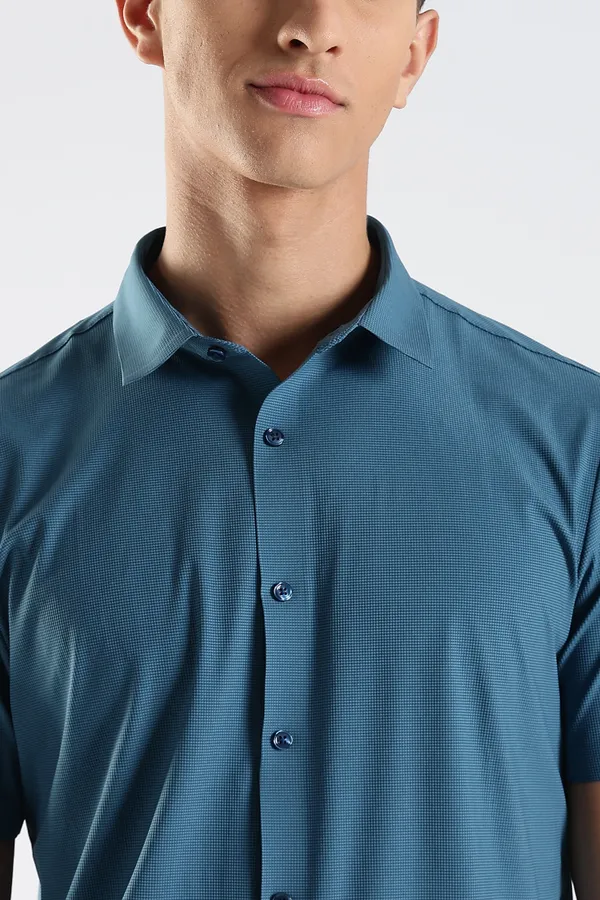 Glacial_Blue_Nylon_Spandex_Classic_Stitchless_Shirt_For_Men