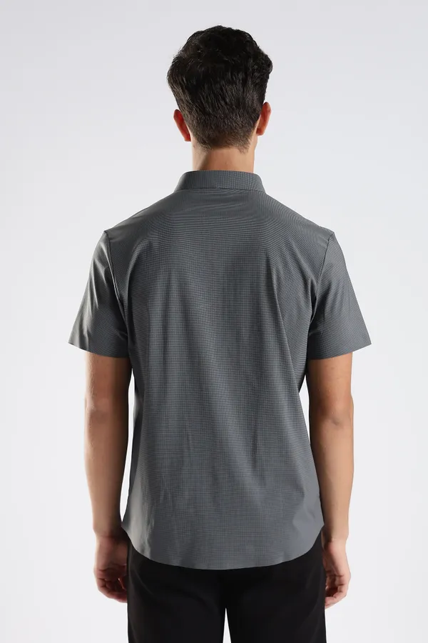 Classic_Grey_Nylon_Spandex_Stitchless_Shirt_For_Men