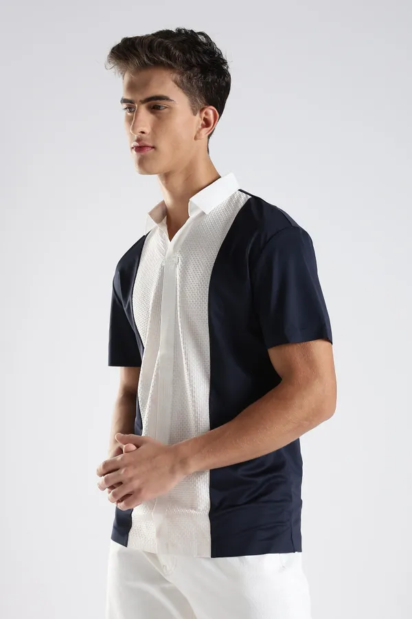 Navy_And_White_Nylon_Spandex_Stitchless_T-Shirt_For_Men