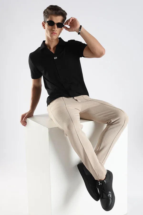 Black_Nylon_Spandex_Stitchless_T-Shirt_For_Men