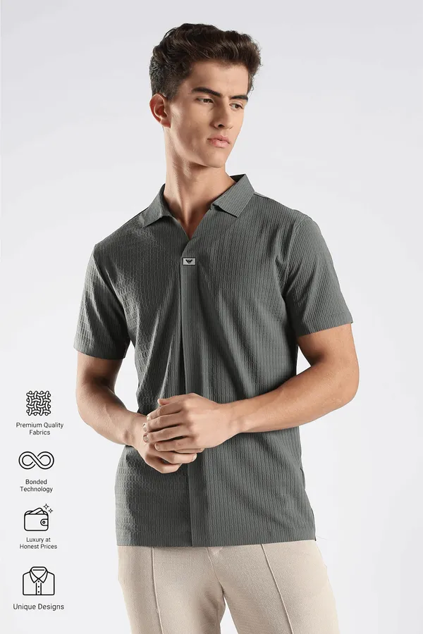 Olive_Green_Nylon_Spandex_Stitchless_T-Shirt_For_Men