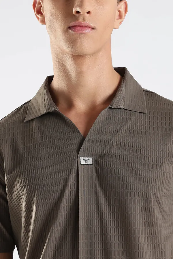 Taupe_Brown_Nylon_Spandex_Stitchless_T-Shirt_For_Men