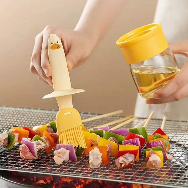 2in1_Silicon_Duck_Oil_Brush_+_Storage