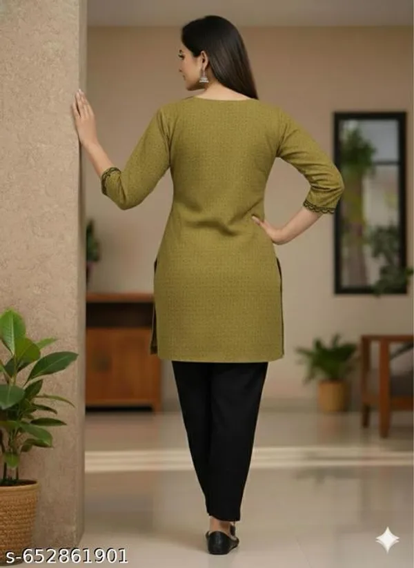 Mehndi_Green_Khadi_Cotton_Premium_Trendy_Kashmiri_Embroidery_Kurti_Set_For_Women