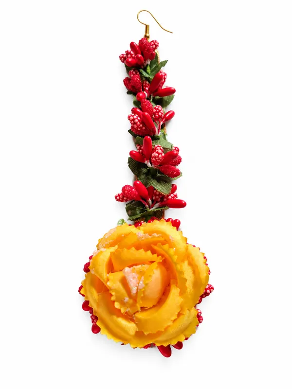 Handmade_Floral_Jewellery_Set_For_Haldi_&_Mehendi_Ceremonies