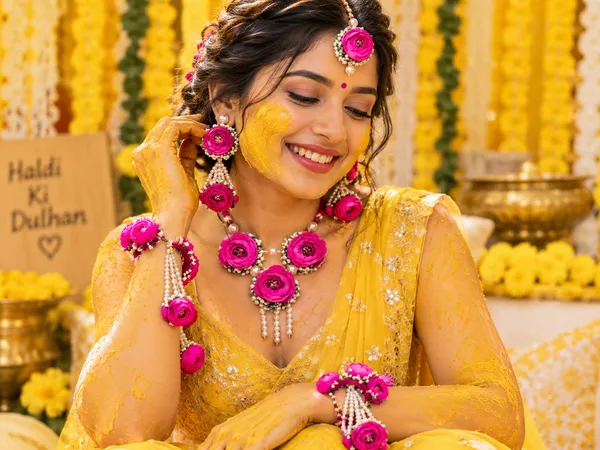 Wedding_Flower_Jewellery_Set_For_Bridal_&_Traditional_Wear