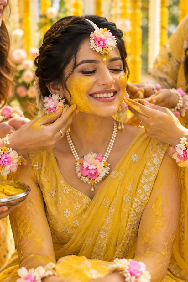 Handmade_Traditional_Floral_Jewellery_Set_For_Bengali_Brides
