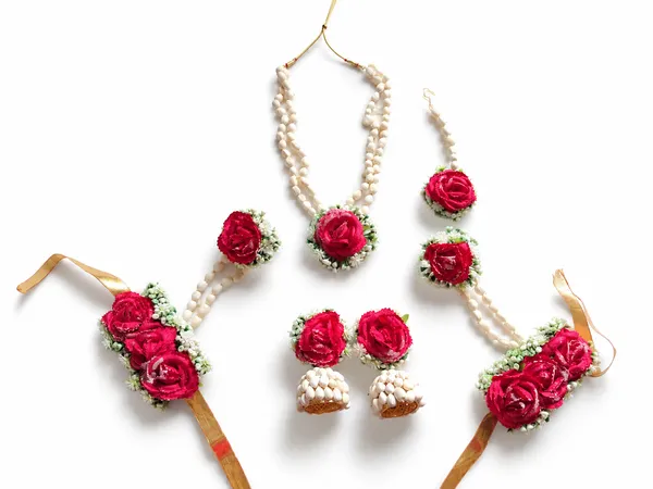 Handmade_Flower_Jewellery_Set_For_Bridal_Wedding_Functions