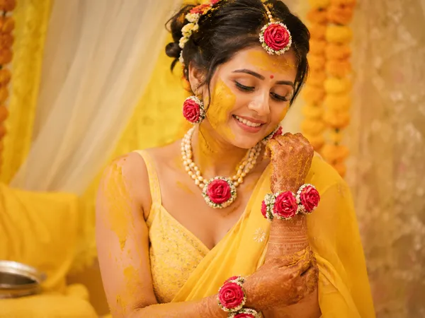 Handmade_Flower_Jewellery_Set_For_Bridal_Wedding_Functions