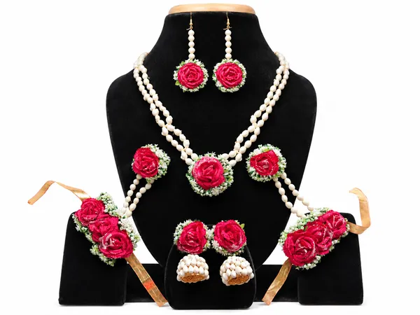 Handmade_Flower_Jewellery_Set_For_Bridal_Wedding_Functions