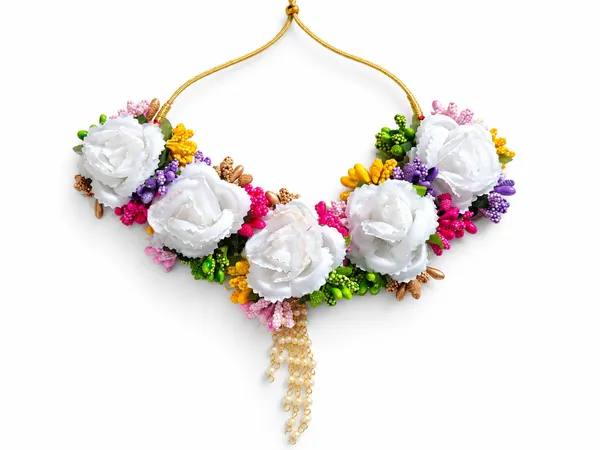 Floral_Bridal_Jewellery_Set_For_Traditional_Wedding_Celebrations